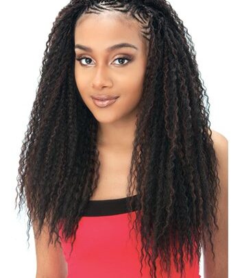 MODEL MODEL GLANCE BRAID BRAZILIAN CURL